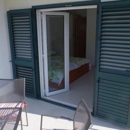 Apartmani Kusic Trpanj Bagian luar foto
