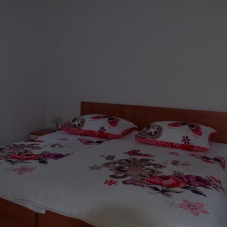 Apartmani Kusic Trpanj Bagian luar foto